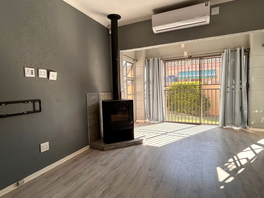 3 Bedroom Property for Sale in Baillie Park North West
